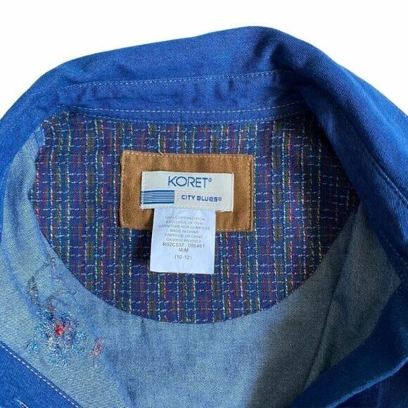 Koret women's Grandmacore City Blues Embroidered Denim Button Up Shirt US M - Picture 3 of 9